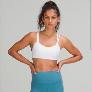 Lululemon like a cloud bra